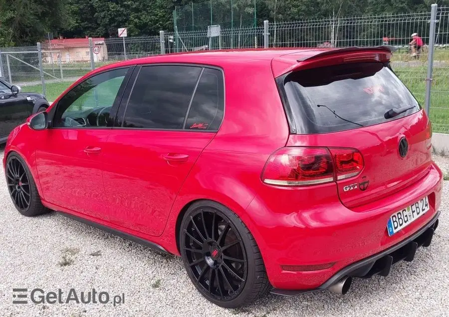VOLKSWAGEN Golf VI 2.0 TSI GTI