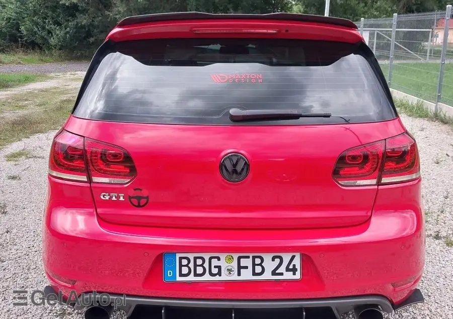 VOLKSWAGEN Golf VI 2.0 TSI GTI