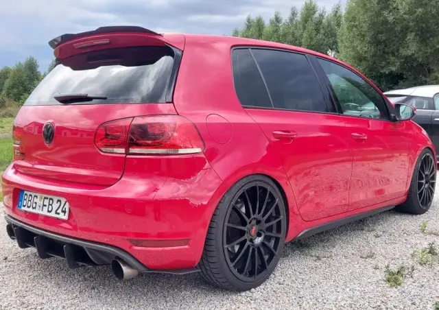 VOLKSWAGEN Golf VI 2.0 TSI GTI