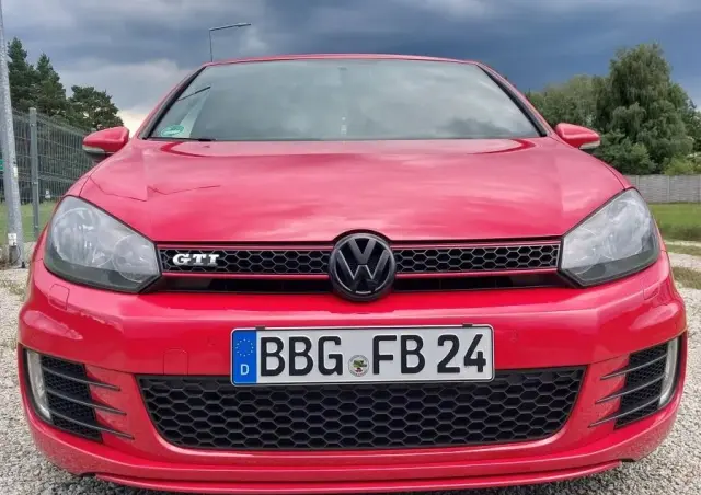VOLKSWAGEN Golf VI 2.0 TSI GTI