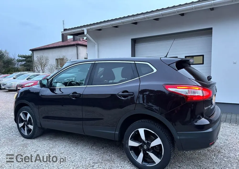 NISSAN Qashqai 1.6 DIG-T N-Vision