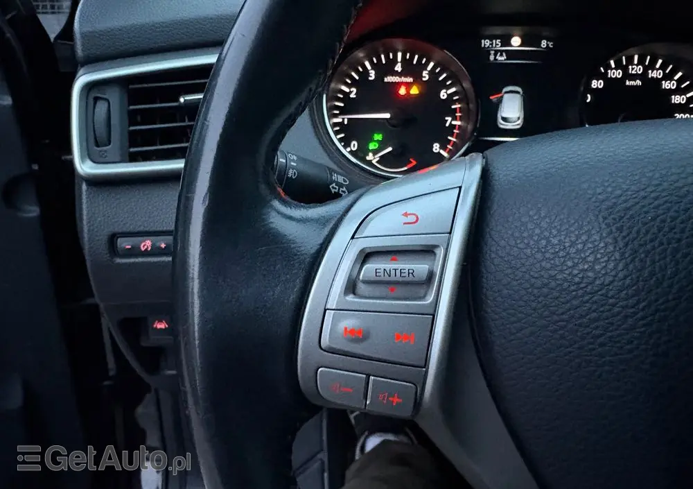 NISSAN Qashqai 1.6 DIG-T N-Vision