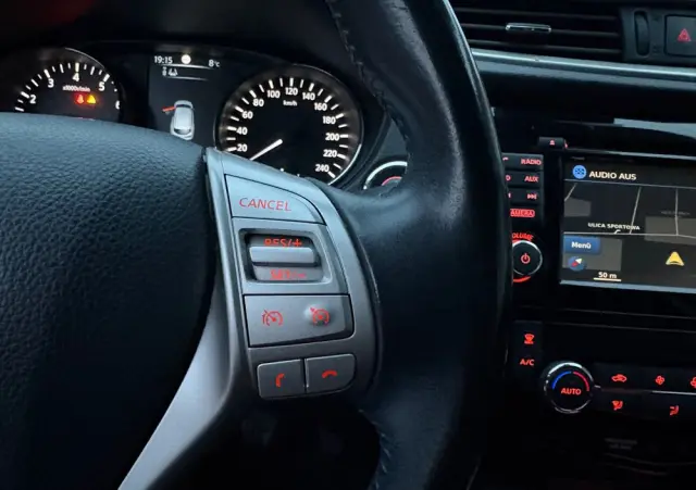 NISSAN Qashqai 1.6 DIG-T N-Vision