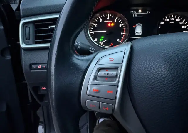 NISSAN Qashqai 1.6 DIG-T N-Vision