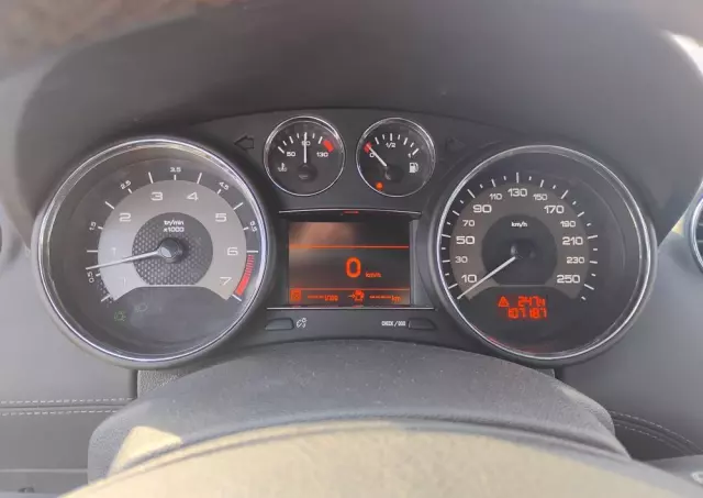 PEUGEOT RCZ 1.6 155 THP Onyx