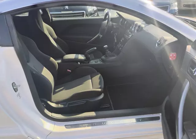 PEUGEOT RCZ 1.6 155 THP Onyx