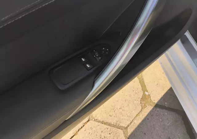 PEUGEOT RCZ 1.6 155 THP Onyx