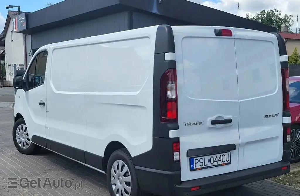 RENAULT Trafic 
