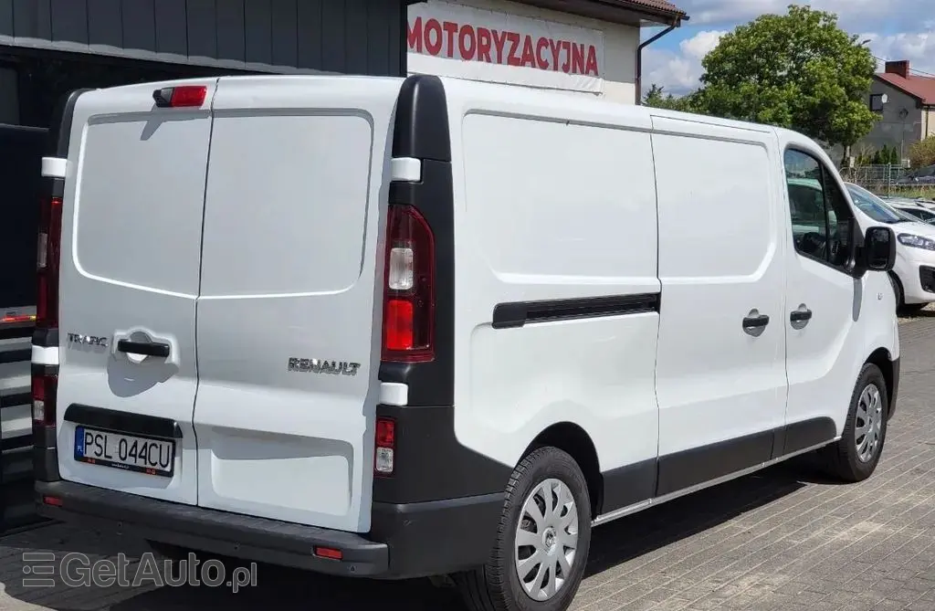 RENAULT Trafic 