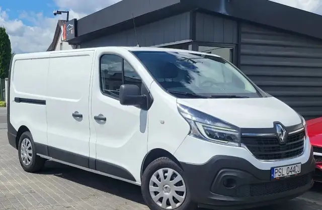 RENAULT Trafic 