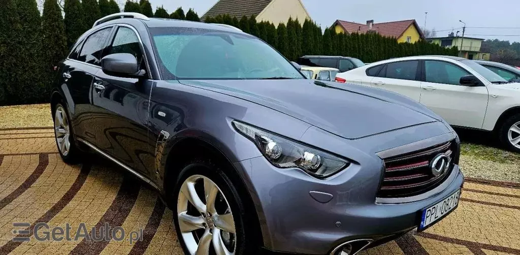 INFINITI Qx70 