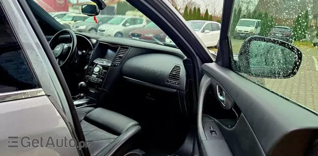 INFINITI Qx70 