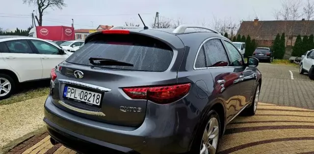 INFINITI Qx70 