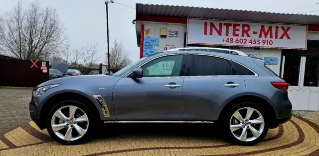 INFINITI Qx70 