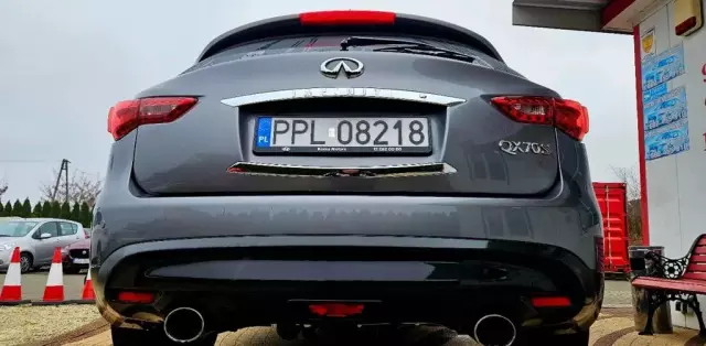 INFINITI Qx70 