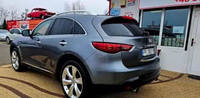 INFINITI Qx70 