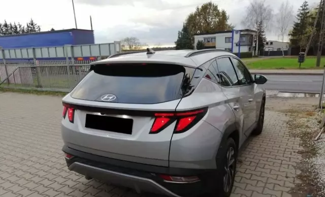 HYUNDAI Tucson 
