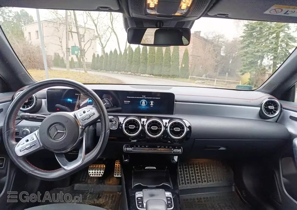 MERCEDES-BENZ CLA 220 7G-DCT