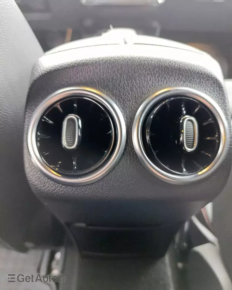 MERCEDES-BENZ CLA 220 7G-DCT