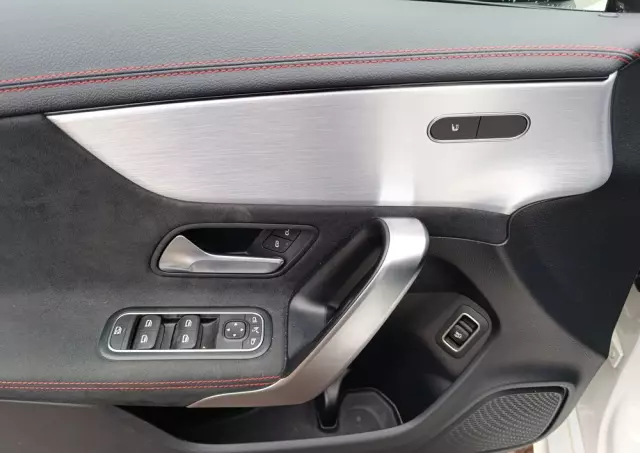 MERCEDES-BENZ CLA 220 7G-DCT