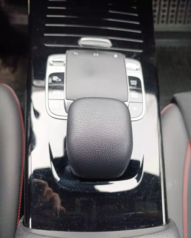 MERCEDES-BENZ CLA 220 7G-DCT