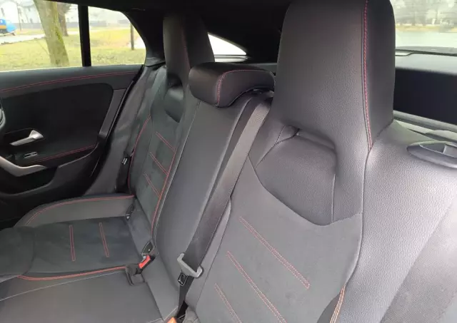 MERCEDES-BENZ CLA 220 7G-DCT