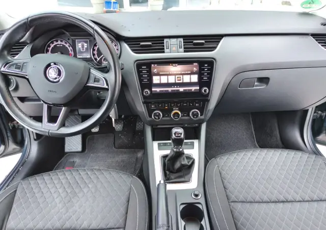 SKODA Octavia 2.0 TDI 4x4 Elegance