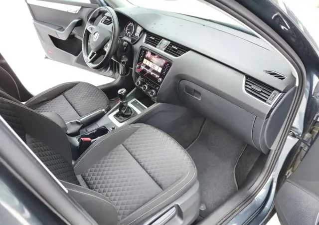 SKODA Octavia 2.0 TDI 4x4 Elegance