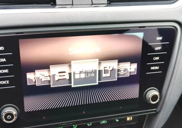 SKODA Octavia 2.0 TDI 4x4 Elegance