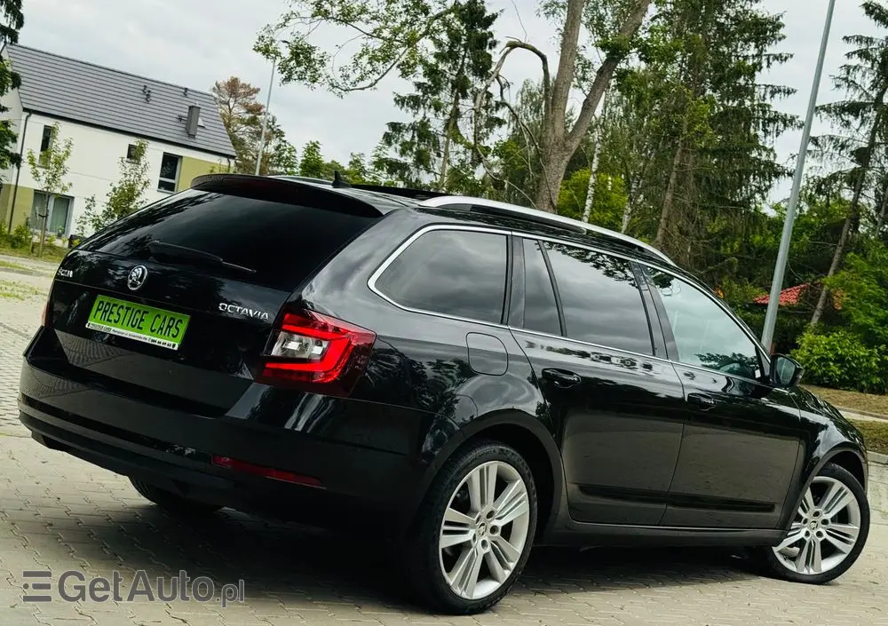 SKODA Octavia 1.6 TDI DSG Premium Edition
