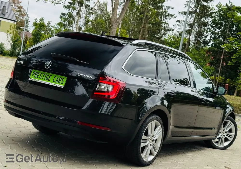 SKODA Octavia 1.6 TDI DSG Premium Edition