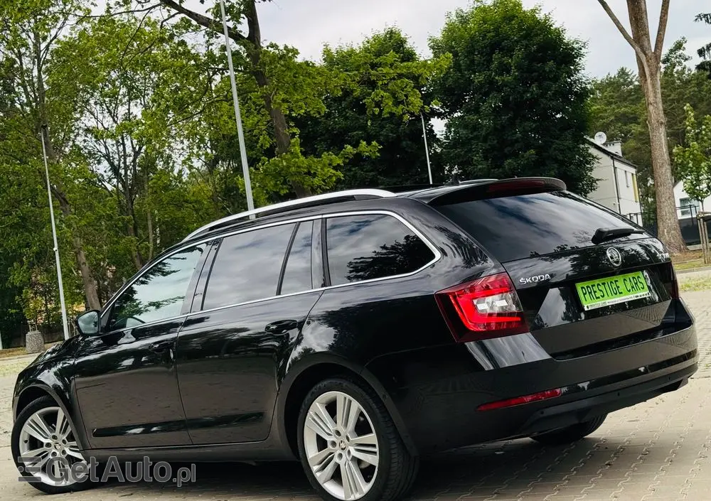 SKODA Octavia 1.6 TDI DSG Premium Edition