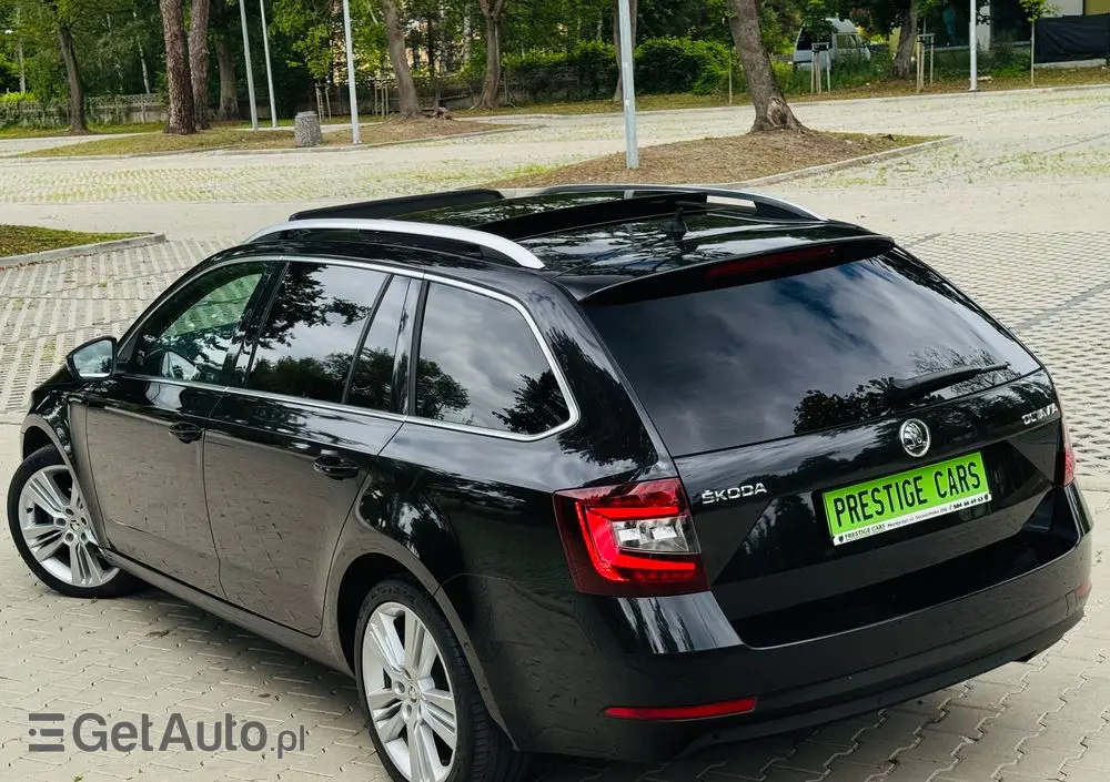 SKODA Octavia 1.6 TDI DSG Premium Edition