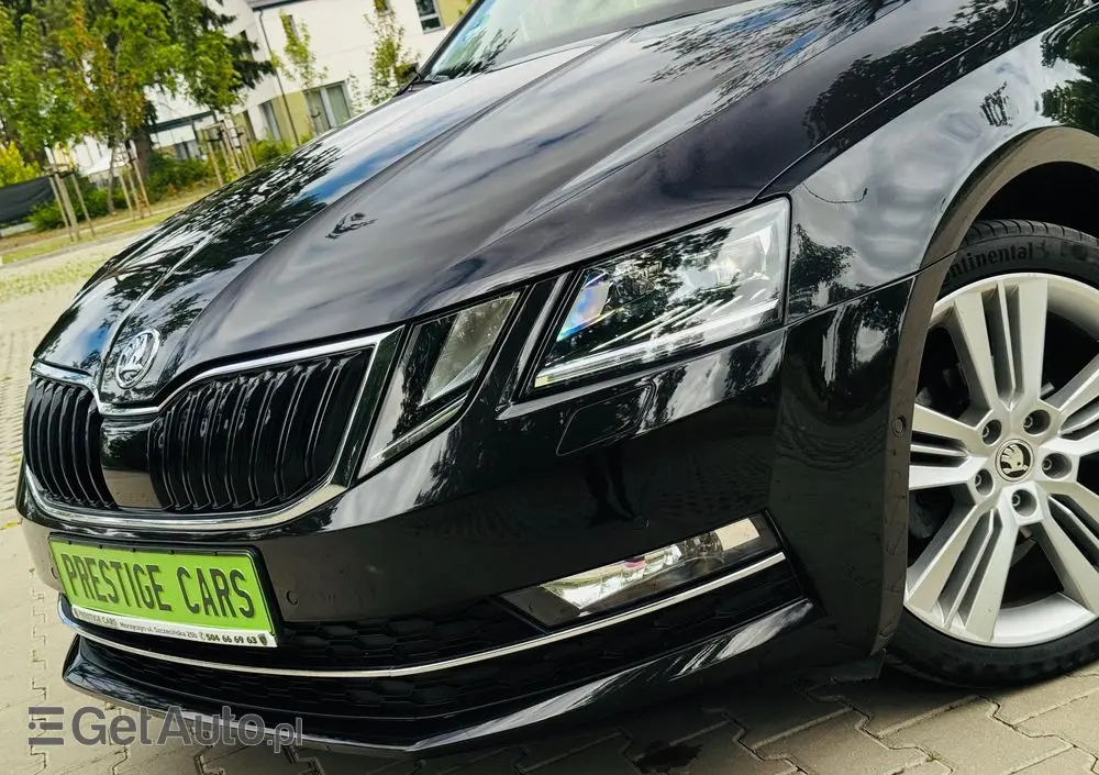 SKODA Octavia 1.6 TDI DSG Premium Edition