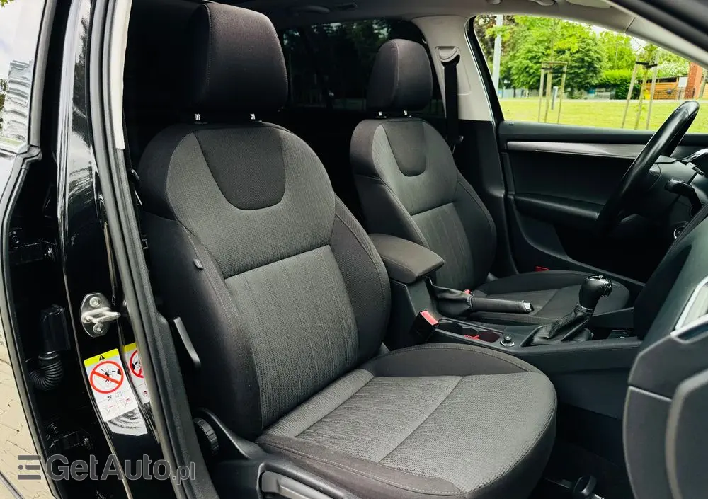 SKODA Octavia 1.6 TDI DSG Premium Edition