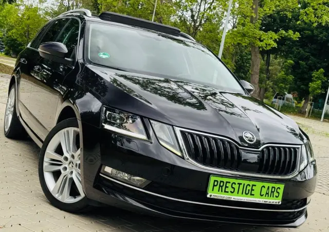 SKODA Octavia 1.6 TDI DSG Premium Edition