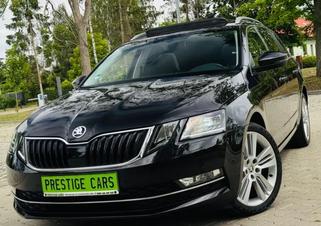 SKODA Octavia 1.6 TDI DSG Premium Edition