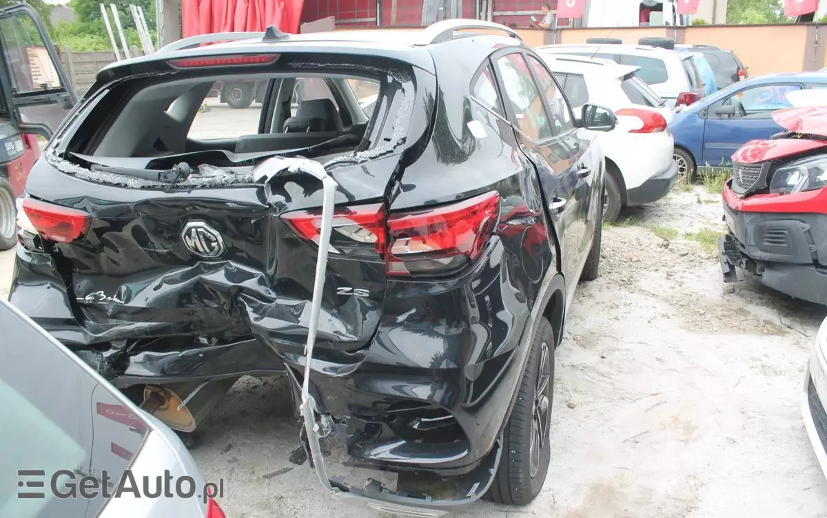 MG ZS 