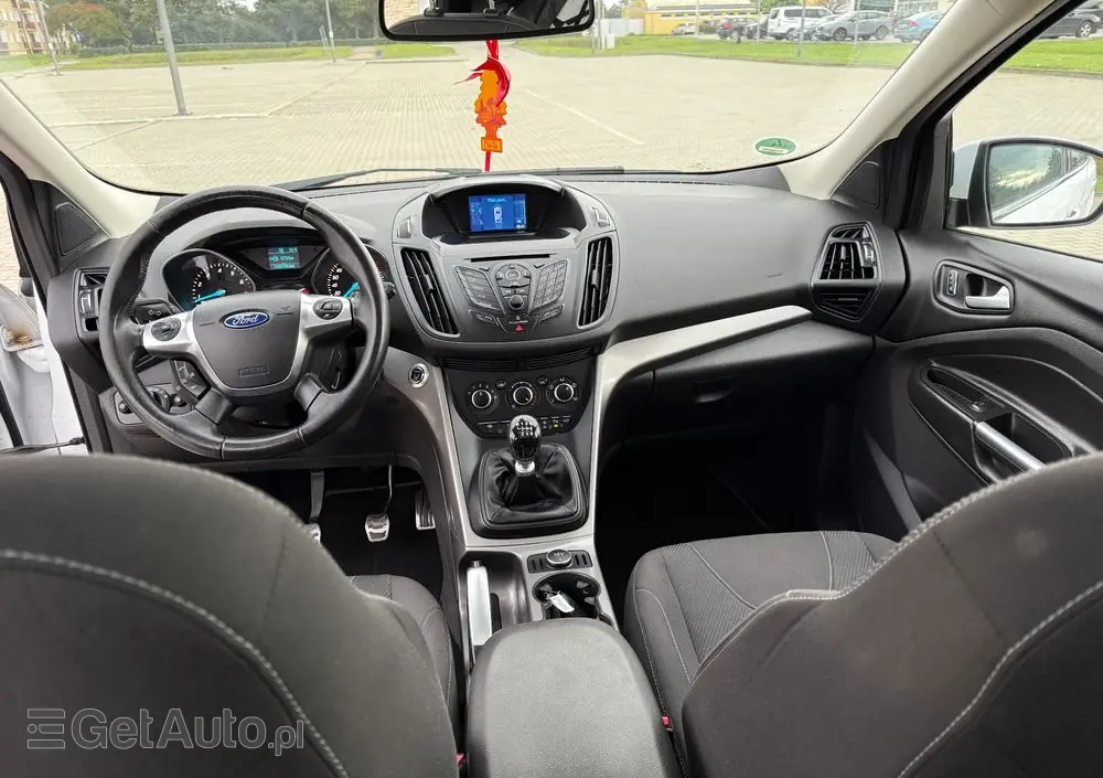 FORD Kuga 1.6 EcoBoost 2x4 Titanium