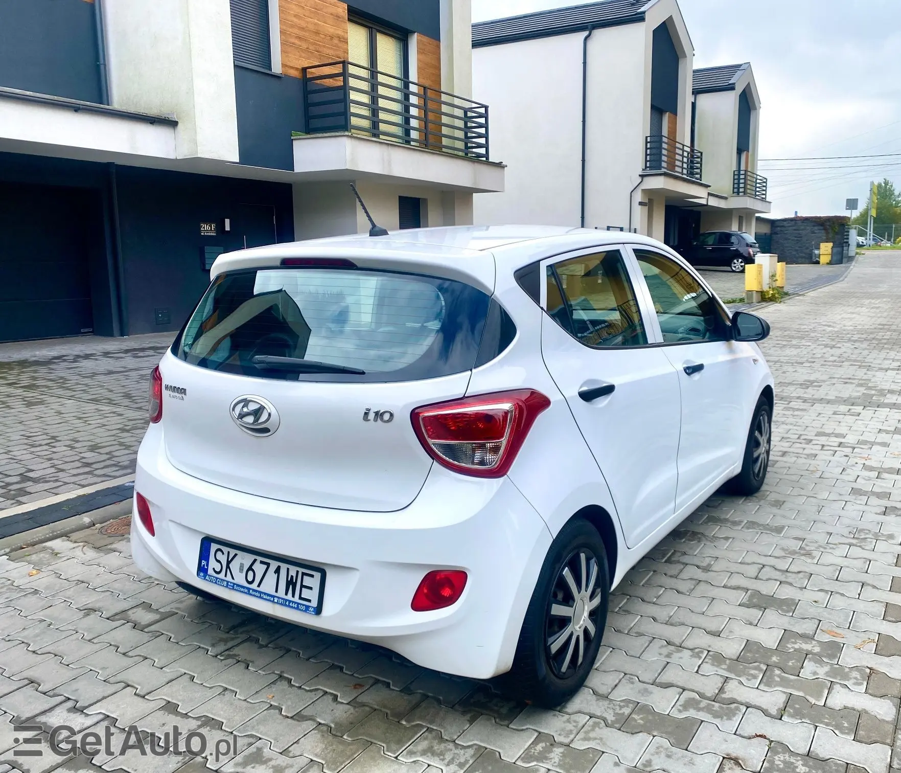 HYUNDAI I10 