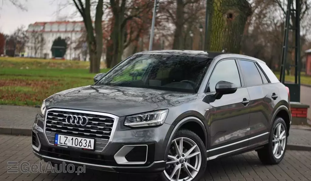 AUDI Q2 