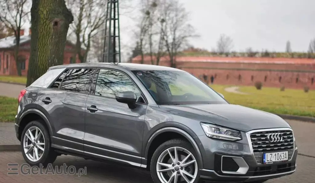 AUDI Q2 