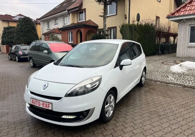 RENAULT Grand Scenic 1.6 16V 110 Authentique