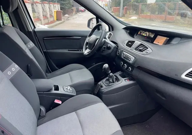 RENAULT Grand Scenic 1.6 16V 110 Authentique