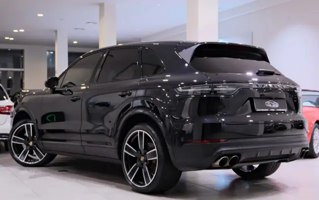 PORSCHE Cayenne S Platinum Edition