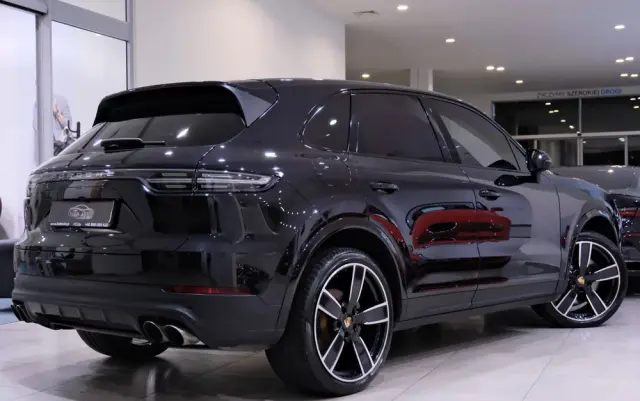 PORSCHE Cayenne S Platinum Edition