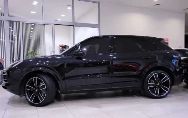PORSCHE Cayenne S Platinum Edition