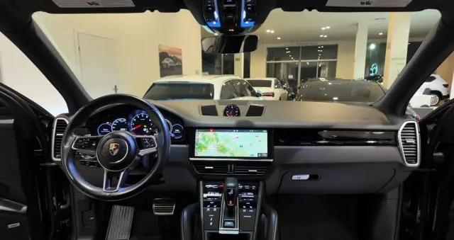 PORSCHE Cayenne S Platinum Edition