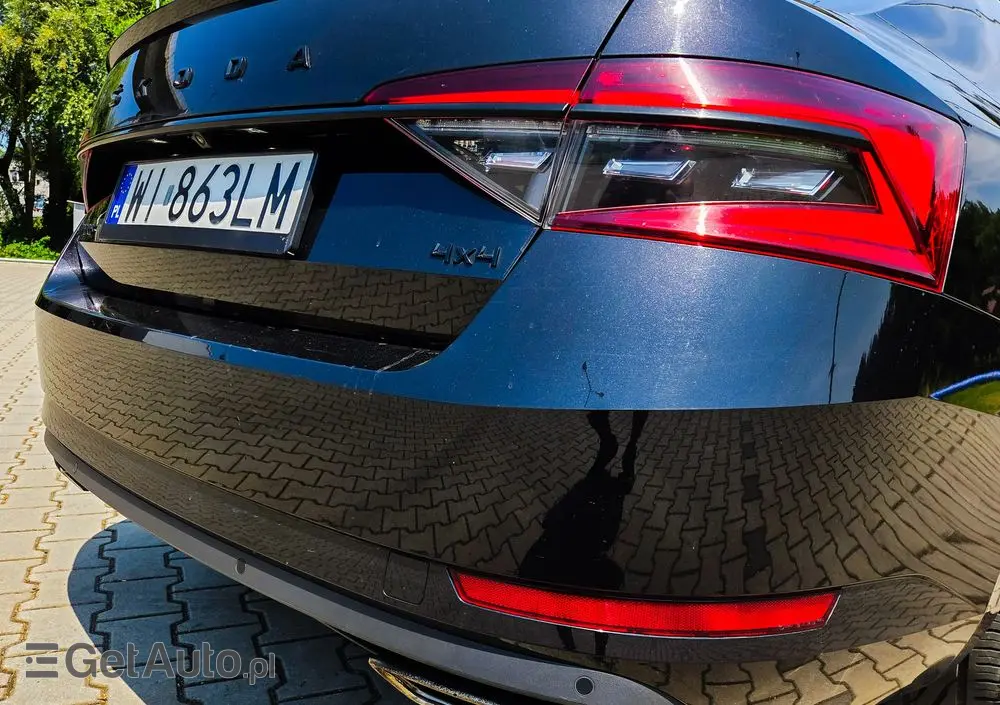 SKODA Superb 2.0 TSI 4x4 Sportline DSG