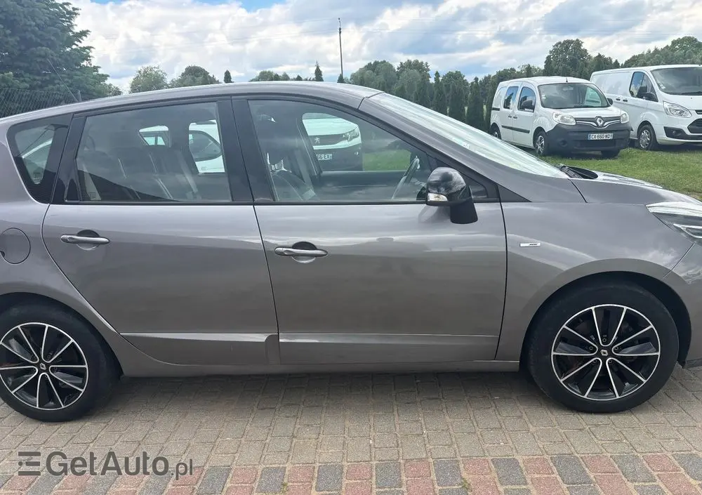 RENAULT Scenic DCi 110 EDC Bose Edition